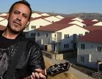 Depremzedeler, 3 yıl &ouml;nce s&ouml;z veren Haluk Levent'e seslendi: "Bu paralar ne oldu!"