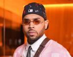 Gittiği mekanda olay &ccedil;ıkarıp &ouml;ld&uuml;resiye d&ouml;vm&uuml;şt&uuml;: Chris Brown su&ccedil;lamaları kabul etti