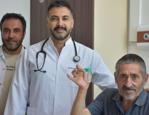 Nefes darlığı şikayetiyle ger&ccedil;ek ortaya &ccedil;ıktı: Akciğerine sarımsak ka&ccedil;an adam &ouml;l&uuml;mden d&ouml;nd&uuml;