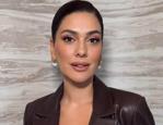 Berg&uuml;zar Korel&rsquo;den makyajsız ve pijamalı paylaşım! Ev hali dikkat &ccedil;ekti