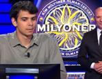 Milyoner'de 1 milyon TL'lik satran&ccedil; sorusu yarışmacıya ekran &ouml;n&uuml;nde ter d&ouml;kt&uuml;rd&uuml;