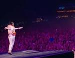 Katy Perry Kosova konserinde T&uuml;rk hayranlarına şaştı kaldı! Her sorduğu aynı cevabı verdi