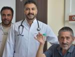 Nefes darlığı şikayetiyle ger&ccedil;ek ortaya &ccedil;ıktı: Akciğerine sarımsak ka&ccedil;an adam &ouml;l&uuml;mden d&ouml;nd&uuml;