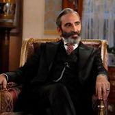 Şiddet iddiaları ile g&uuml;ndeme gelen Fırat Tanış, dizi kadrosundan &ccedil;ıkarıldı!