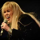 Zerrin &Ouml;zer'in son hali &uuml;zd&uuml;! 'Tek başıma y&uuml;r&uuml;yemiyorum'