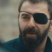 &Ccedil;ukur dizisi oyuncusu Cem Uslu g&ouml;zlerden uzakta evlendi! D&uuml;ğ&uuml;nden kareler ortaya &ccedil;ıktı
