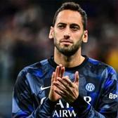 Hakan &Ccedil;alhanoğlu tatil i&ccedil;in memleketini se&ccedil;ti! Kramponları &ccedil;ıkardı kara lastikli giydi