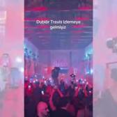 Travis Scott İstanbul konserinde yuhalandı: Sahnede 20 dakika kaldı! Dubl&ouml;r m&uuml; kullandı!