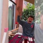 İlker Aksum&rsquo;un evinde neşe c&uuml;mb&uuml;ş&uuml;! Kızı Lila&rsquo;nın alkışlı dansına beğeni yağdı