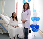 Türkiye'de ilk kez akciğer nakilli hasta anne oldu