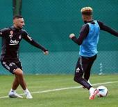Beşiktaş'ta ayrılık: Bir başka İstanbul ekibiyle anlaşmaya vardı