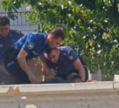 Çankırı'da hareketli dakikalar: Erkek arkadaşının ofisini kurşunladı