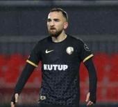 Bundesliga'dan Süper Lig'e geldi! Şimdi de 2. Lig ekibine imzaladı