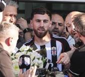 Orkun Kökçü rekorla geldi! Zirveye yerleşti