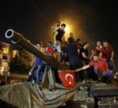 Darbe girişimine en sert tepki o liderden! "Türk halkı için kan dökmeye hazırız"