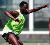 Beşiktaş'ın yeni transferi Wilfred Ndidi, ilk antrenmanına çıktı