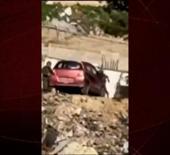 İsrail askeri alçaklıkta sınır tanımıyor! Filistinli ailenin aracını yokuştan attılar