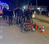 Otomobil ile motosiklet çarpıştı: 3 yaralı