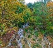 Depremle yeniden akmaya başlayan pınar, bahçeleri yeşertecek