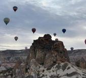 Kapadokya’da balonlara rüzgar engeli