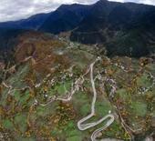 Manzara için tünelden vazgeçip doğayla buluşuyorlar