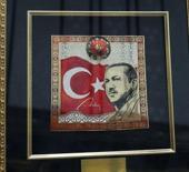 MHP Genel Başkanı Bahçeli'den Cumhurbaşkanı Erdoğan'a anlamlı hediye