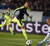 Tam 9 yıl geçti: Mesut Özil'in golü yeniden gündemde