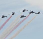 Türk Yıldızları'ndan Çorlu'da gösteri uçuşu