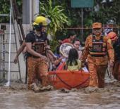 Filipinler'de tayfun felaketi! Ülke sular altında kaldı