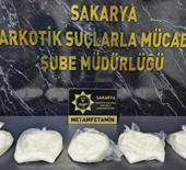Sakarya’da aracında 5 kilo metamfetamin bulunan emekli polis gözaltında