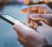 Akıllı telefonlar sirk mi yoksa k&uuml;t&uuml;phane mi?
