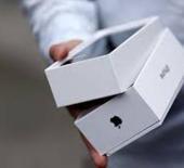 Islak mendile temas edince 127 bin liralık telefon zarar gördü