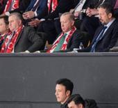 Başkan Erdoğan, Milli Takım'ı yalnız bırakmadı