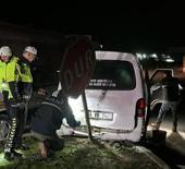 Edirne'de minibüste 20 kaçak göçmen yakalandı