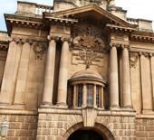 Müzeden 600'den fazla tarihi eser çalındı