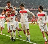 Milli yıldızlara b&uuml;y&uuml;k onur! 2 isim yılın en iyi gen&ccedil;leri arasında