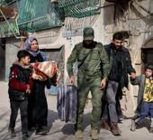 Halep'te &ccedil;atışma: 142 bin sivil tahliye edildi!