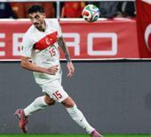 Samet Akaydin'dan &ccedil;arpıcı s&ouml;zler! "Hep savaş m&uuml;zikleri dinliyoruz"