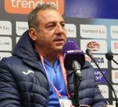 4-1'lik yenilgi sonrası oyuncularını kutladı