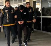 Kuyumculara sahte altın satan ş&uuml;pheli tutuklandı! Evlerden uyuşturucu ve silah &ccedil;ıktı