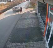 Otomobilin &ccedil;arptığı yaya metrelerce savruldu! Şans eseri kazadan sağ &ccedil;ıktı