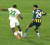 Alanya'da tartışmalı pozisyon: T&uuml;m g&ouml;zler hakeme d&ouml;nd&uuml;