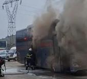 Tokat'ta park halindeki otob&uuml;s alev aldı