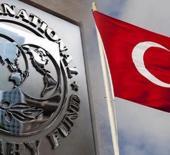 IMF bu yıla ilişkin k&uuml;resel ekonomik b&uuml;y&uuml;me tahminini y&uuml;kseltti