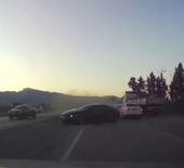 Hatay'da 5 aracın karıştığı kaza ara&ccedil; kamerasına yansıdı