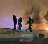 Van'da yangın! 5 iş yeri zarar g&ouml;rd&uuml;