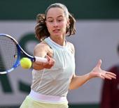 Zeynep S&ouml;nmez'in Avustralya A&ccedil;ık ikinci turundaki rakibi Anna Bondar oldu