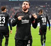 Kaptan gemisini kurtardı! Beşiktaş, Dolmabah&ccedil;e'de 10 kişiyle kazandı