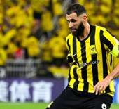 Benzema'dan s&uuml;rpriz imza! Transfer a&ccedil;ıklandı