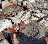 Isparta'da g&ouml;l &ccedil;ekildi, k&uuml;pler ortaya &ccedil;ıktı! İ&ccedil;inden &ccedil;ıkanlar şaşkına &ccedil;evirdi